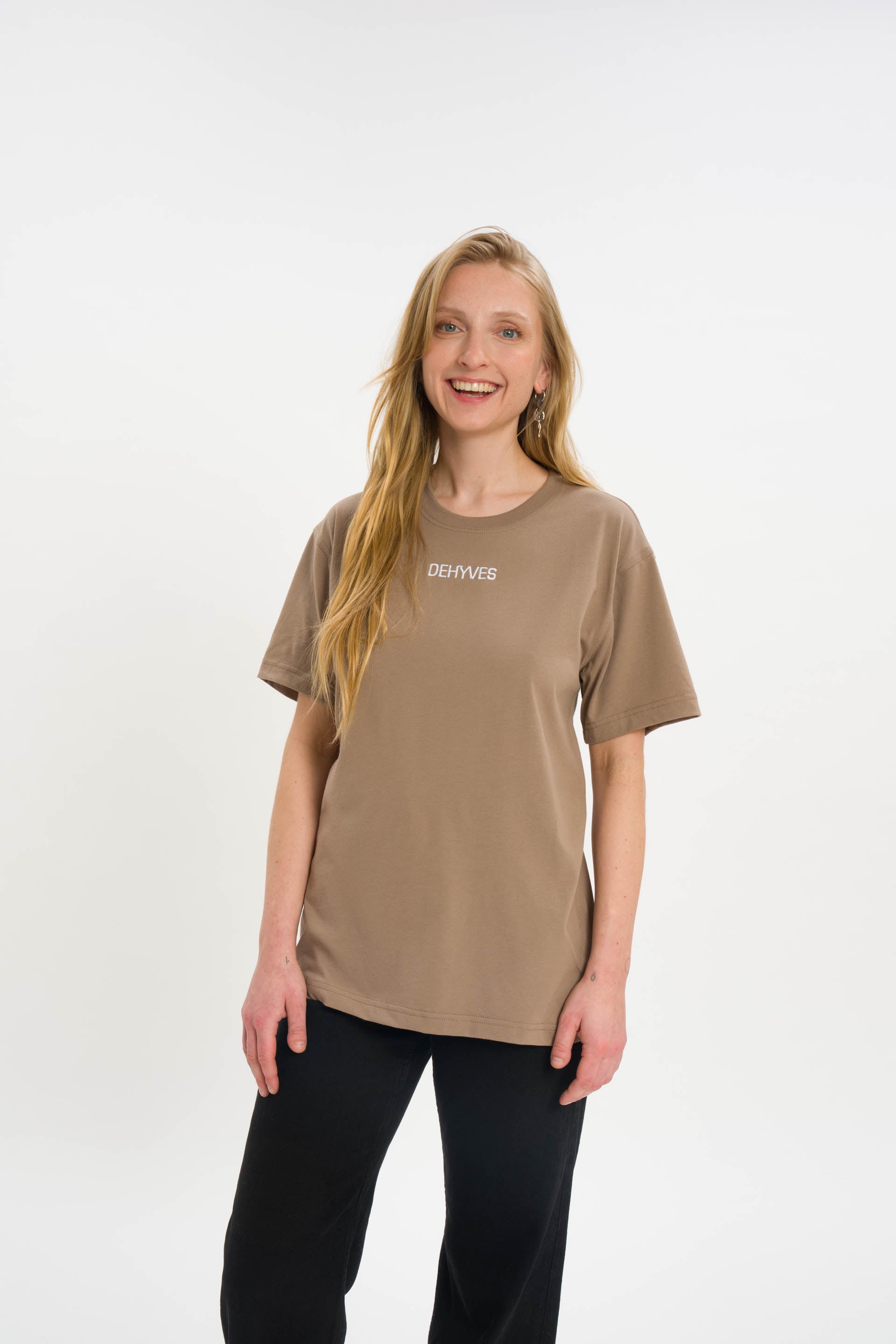 Sand - UNISEX ESSENTIALS